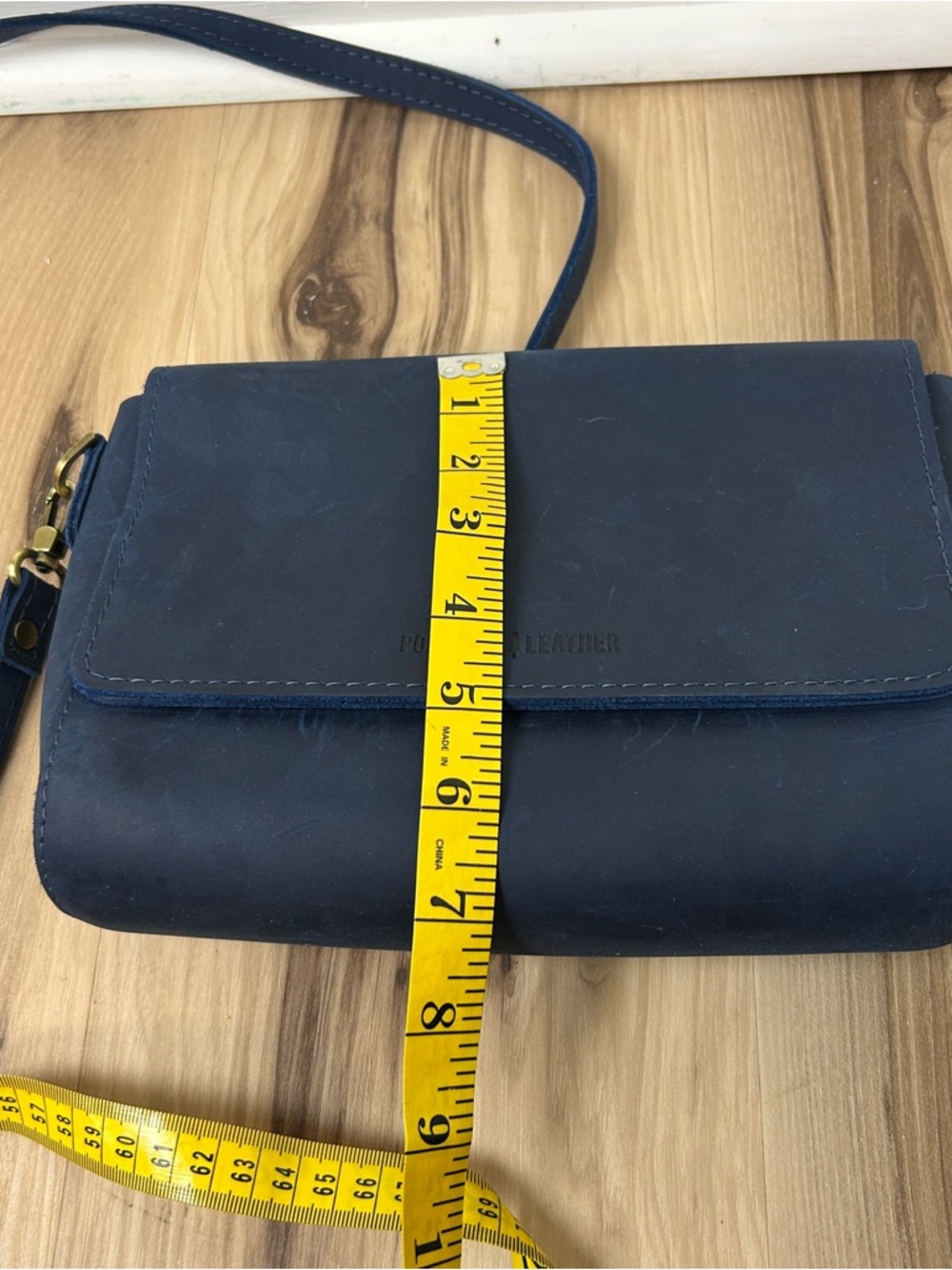 Portland Leather Navy Metro Crossbody Shoulder Bag EUC - Picture 8 of 8